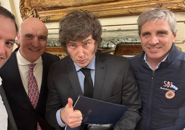 Manuel Adorni, José Luis Espert, Javier Milei y Toto Caputo.