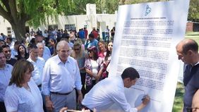 Neuquén: Koopmann convocó al MPN a defender la provincia