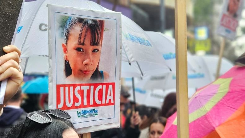 La familia de Agostina Vega encabezó la marcha de Ni Una Menos en Córdoba&nbsp;
