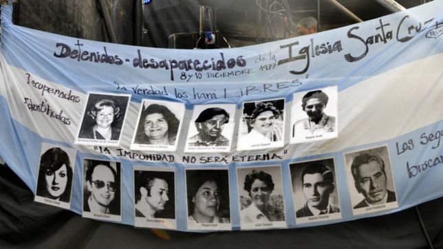 la caceria de ?los 12 de la santa cruz? y la revelacion de astiz como genocida