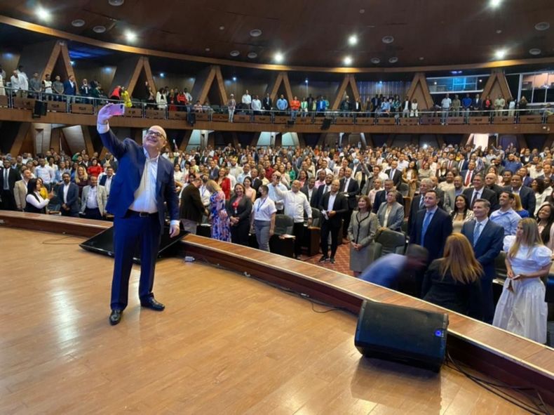 Cumbre de Comunicación Política