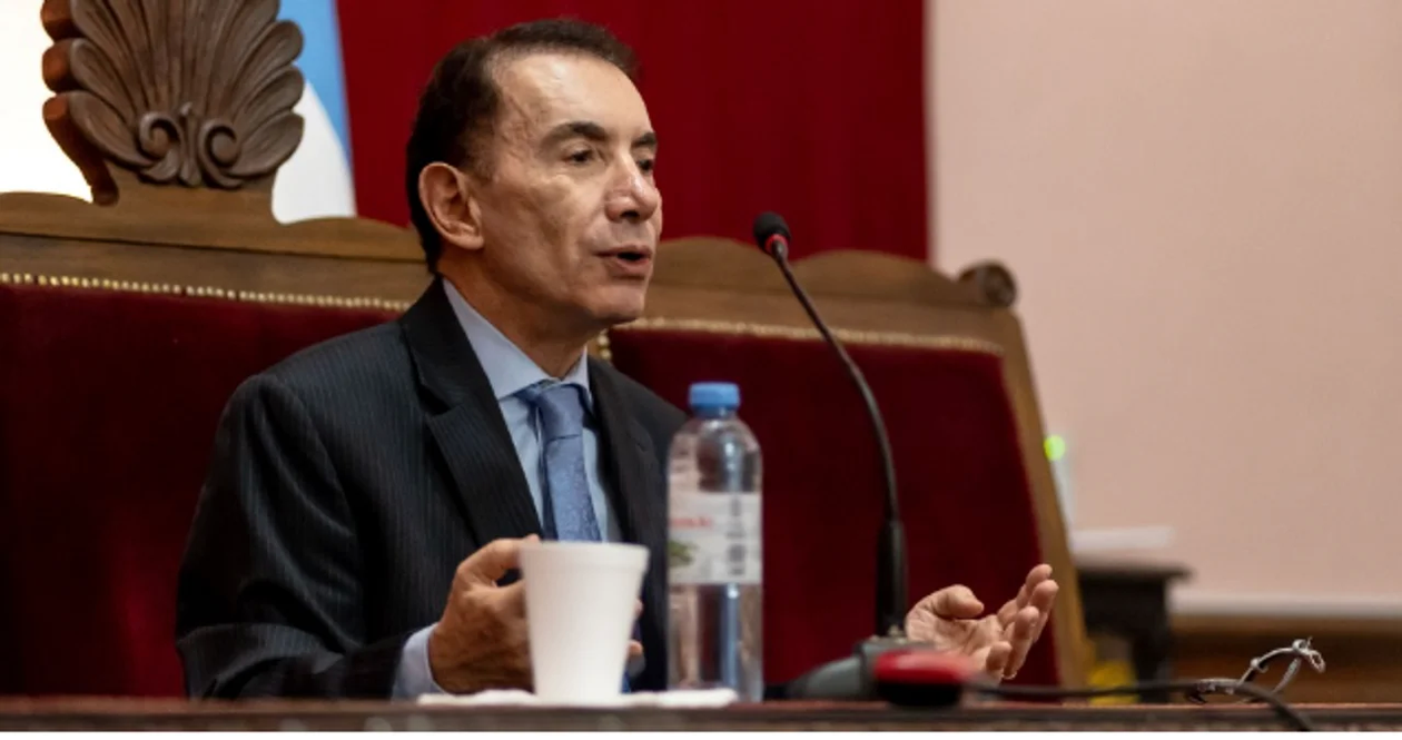 Juan Domingo Sesin, nuevamente presidente del Tribunal Superior de Justicia, merced a una jugada clave adjudicada a Martín Llaryora