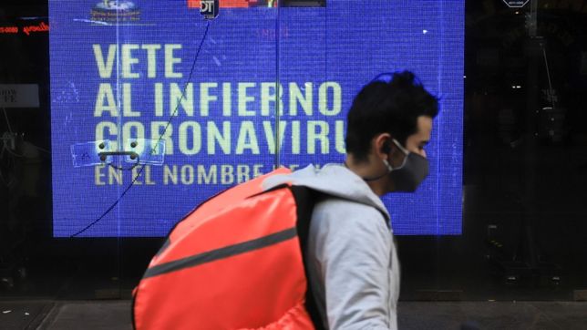 ¿era en abril? con la cuarentena plus, la economia vuelve al piso y el ano empeora