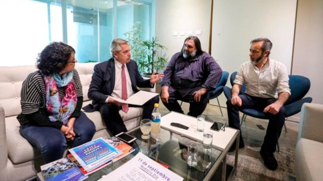 tras dos anos de suspension, el gobierno reabre la paritaria nacional docente