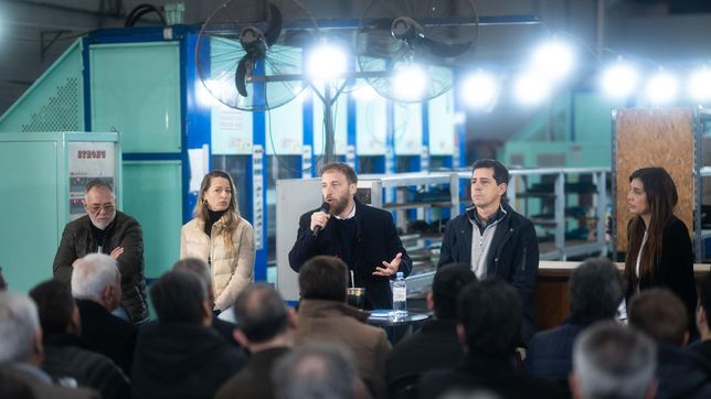 federico otermin y wado de pedro respaldaron a la industria de lomas en su dia