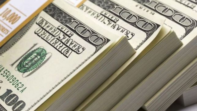 dolar en alza: un final turbulento arruino las expectativas oficiales