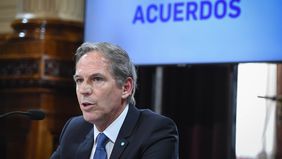 Alejandro Oxenford, durante la audiencia&nbsp; en el Senado.&nbsp;