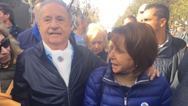 duhalde milita a lavagna y critica el acuerdo pro: ?es una jugada electoral?