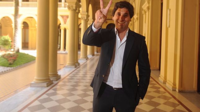 un filoperonista segunda linea devuelve el golpe de macri con un palo a pena