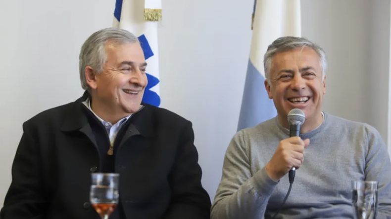 Gerardo Morales y Alfredo Cornejo, las dos cara principales de la pelea por la presidencia de la UCR que se desató tras la victoria de Javier Milei.