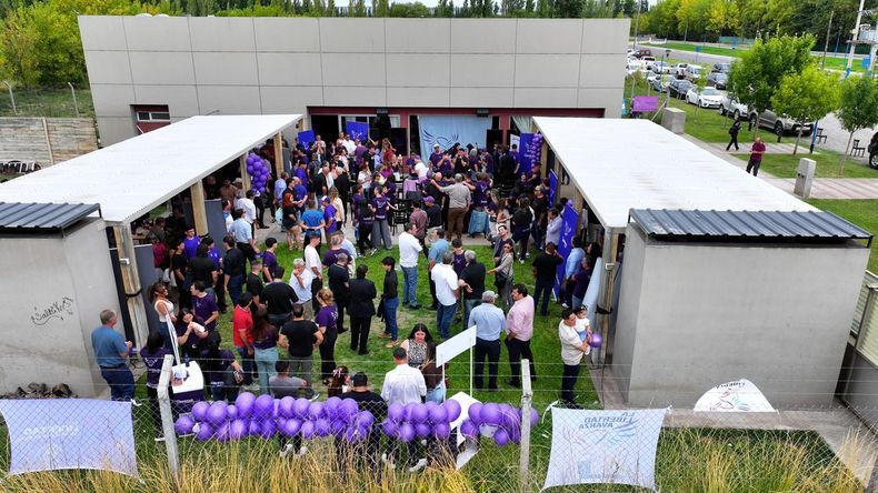 Encuentro de La Libertad Avanza en General Roca. El partido violeta recorre el camino a 2027 en Río Negro.