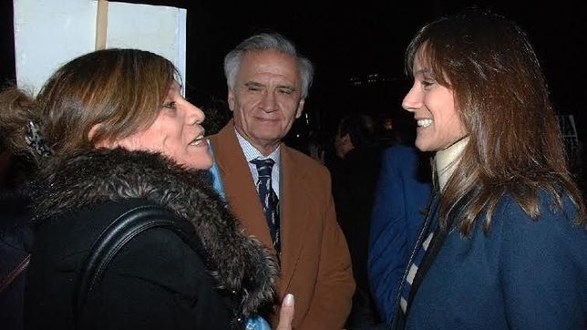 massa mando a los suyos a sacar provecho de la manifestacion en tribunales