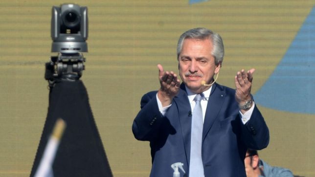 alberto lanzo a todos al juego del calamar