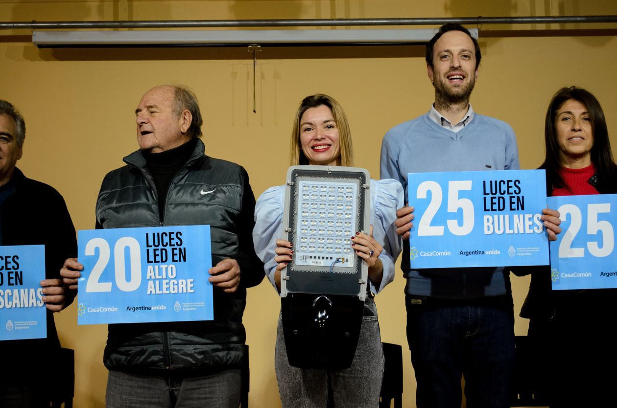 Gabriela Estévez, en una de sus reuniones con intendentes en el interior provincial.&nbsp;