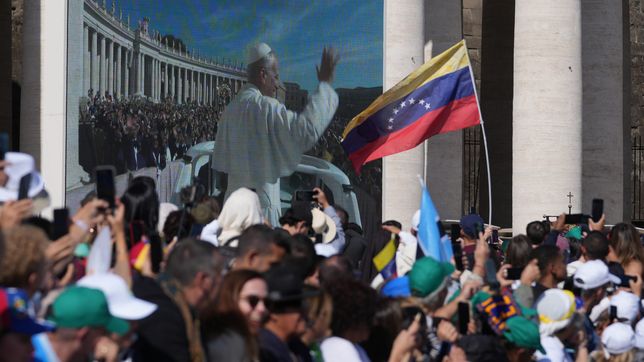 León XIV pidió garantizar la soberanía de Venezuela