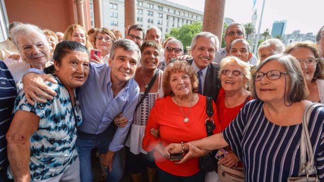 el gobierno confirmo que habra un bono para los jubilados