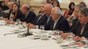 Socialistas analizan sumar dirigentes PRO para rearmar el progresismo