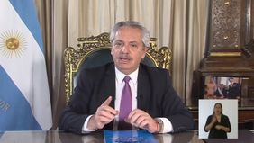 Miedo e hipercentralismo, el estilo Alberto para la comunicación en emergencia