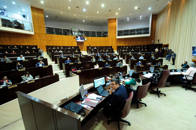La Legislatura de Neuquén avaló el proyecto que impulsa el gobernador Rolando Figueroa.