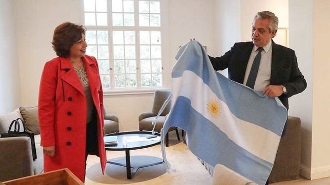 obras y aportes en pandemia: lo que se trajo arabela de la foto con el presidente