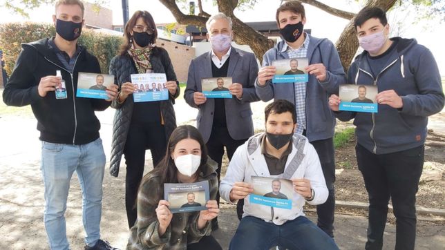 reaparece bielsa y se mete de lleno en la pelea perotti vs. rossi