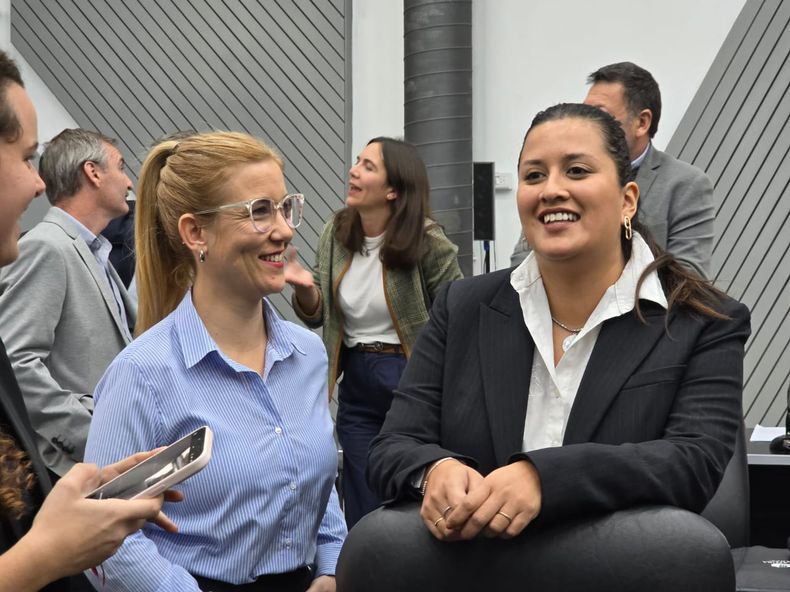 Celeste Rivas y Noelia Viara, las diputadas rebeldes del PRO pampeano: confrontación lista y llana con la conducción. FOTO: www.radiokermes.com