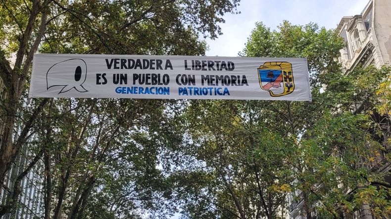 Pasacalles de la Generación Patriótica.