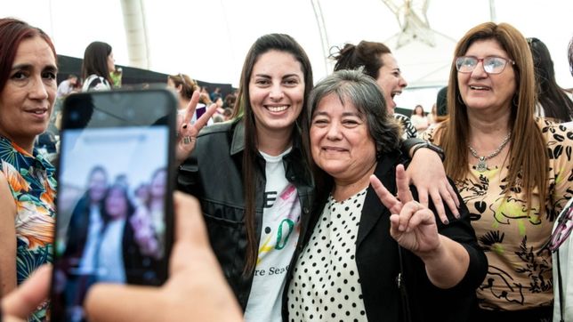 viaje al centro de la cabeza de la ministra de las mujeres