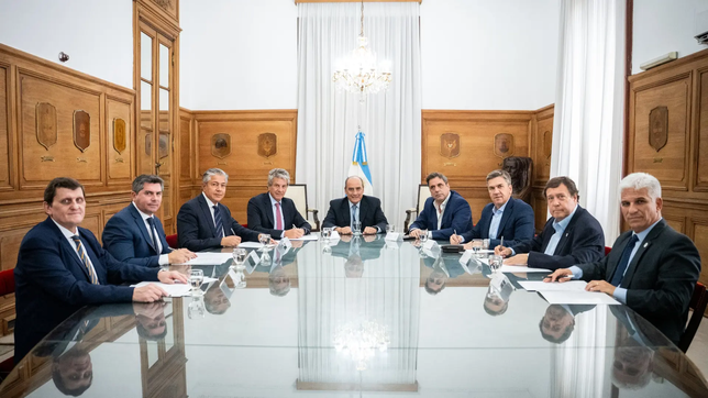 Dólar colchón: qué dice el acuerdo que Rolando Figueroa y Alberto Weretilneck firmaron con la Casa Rosada