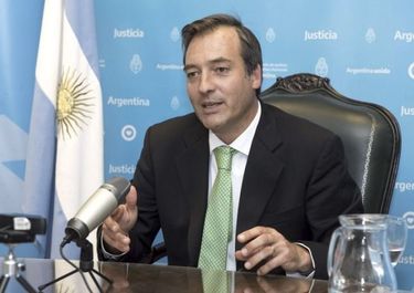 Soria y Anibal Fernández cruzan a Vidal: No mientas más
