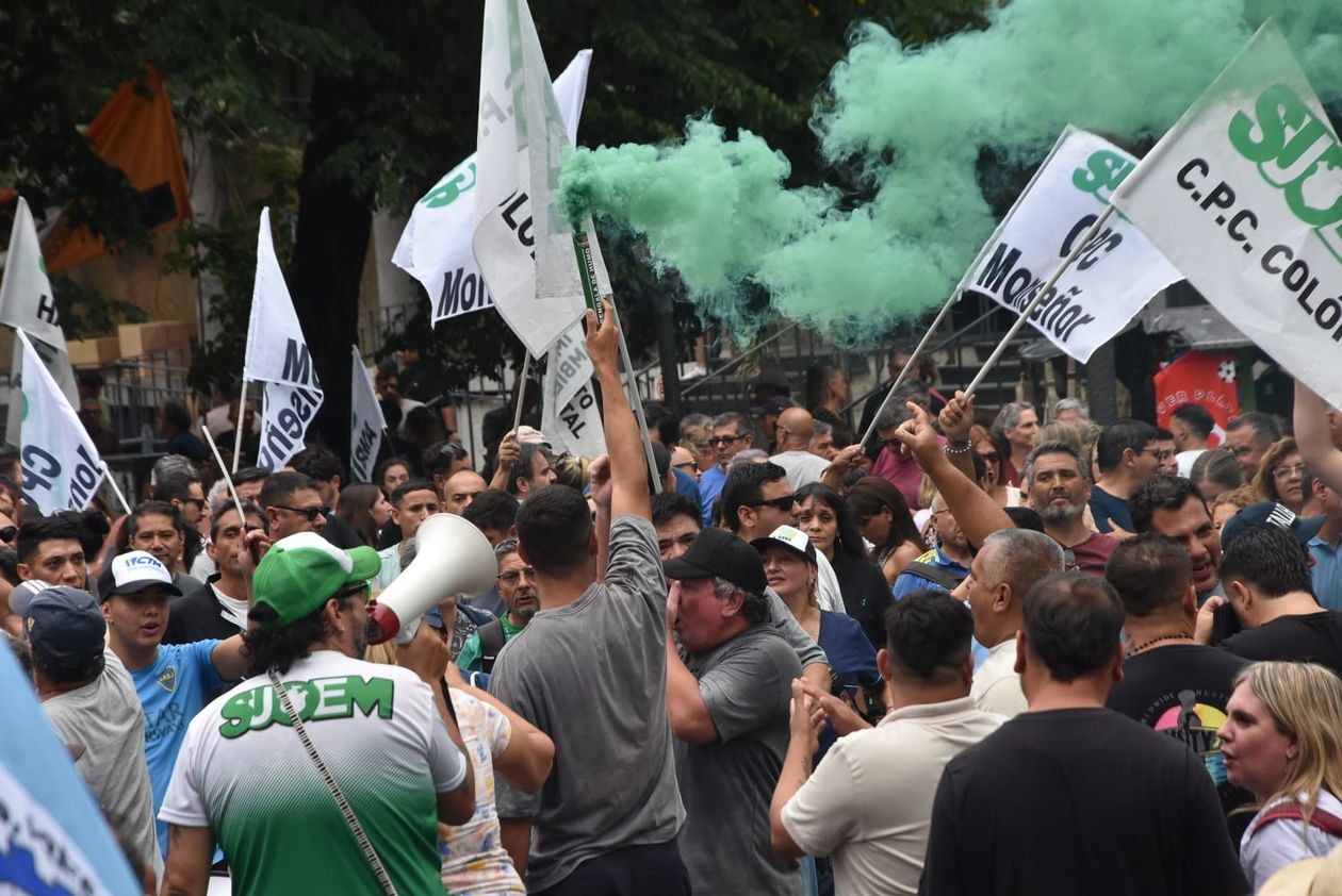Reforma laboral: borrar la memoria para ajustar derechos.