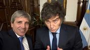 Toto Caputo y Javier Milei. Toto Caputo y Javier Milei.