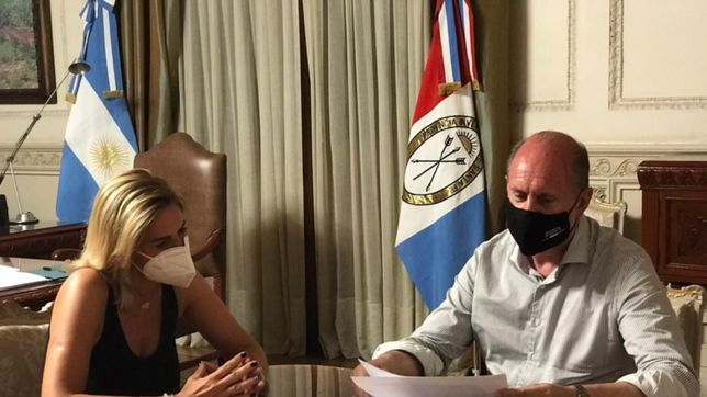 arde juntos por el cambio en santa fe por el zigzagueo de una diputada arde juntos por el cambio en santa fe por el zigzagueo de una diputada