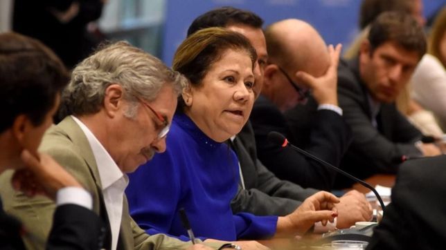 la oposicion intentara derogar los decretos sobre ff.aa. y asignaciones