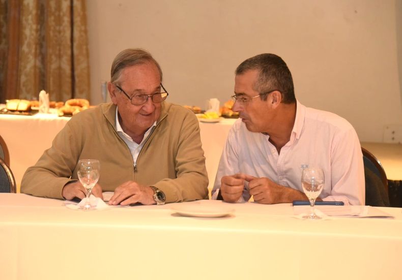 Miguel Lunghi (Tandil) y Maximiliano Suescún (Rauch)