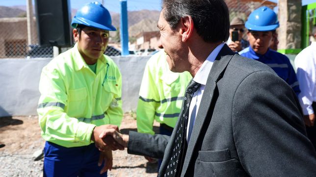 El gobernador de Jujuy, Carlos Sadir, recorrió obras de agua potable en la localidad de Tilcara, en la zona de la Quebrada de Humahuaca