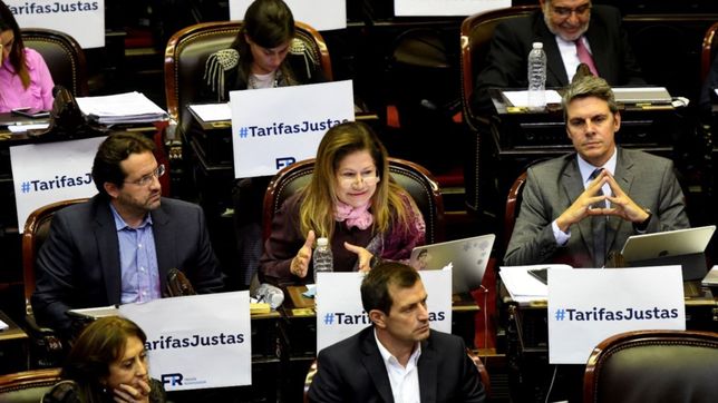 en su peor hora, el gobierno sufre dura derrota en el congreso