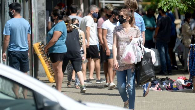 Según la CAME, las ventas minoristas cayeron 10,1% en Navidad