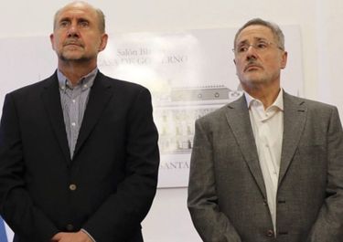 Perotti hace equilibrio en la pelea entre Sain y los senadores peronistas