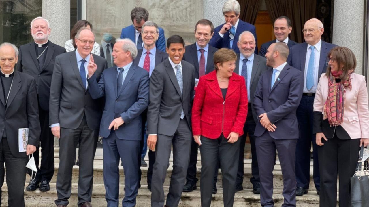 Guzmán: estrellato europeo, inflación en la mira y la espina Basualdo