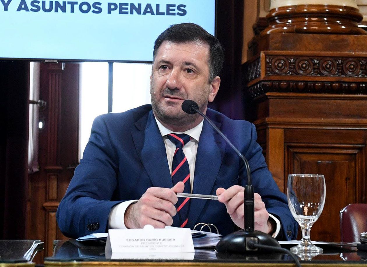 Edgardo Kueider.jpg