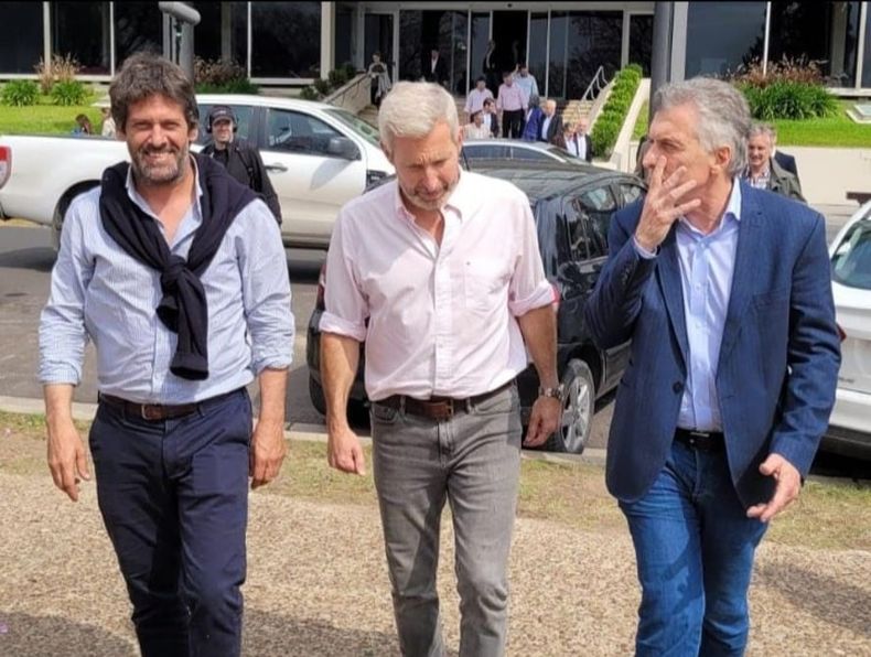 Eduardo Caminal con Rogelio Frigerio y Mauricio Macri, en Entre Ríos.