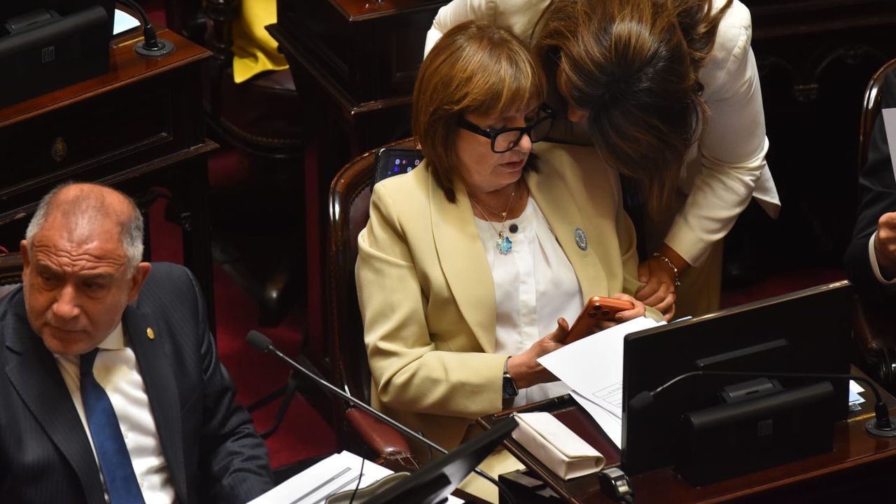 Reforma laboral: Patricia Bullrich negocia la letra chica con la oposición y apuesta a fracturar el peronismo