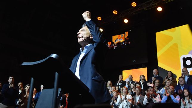 sin armas para enfrentar a milei, macri le declaro la guerra al entorno presidencial