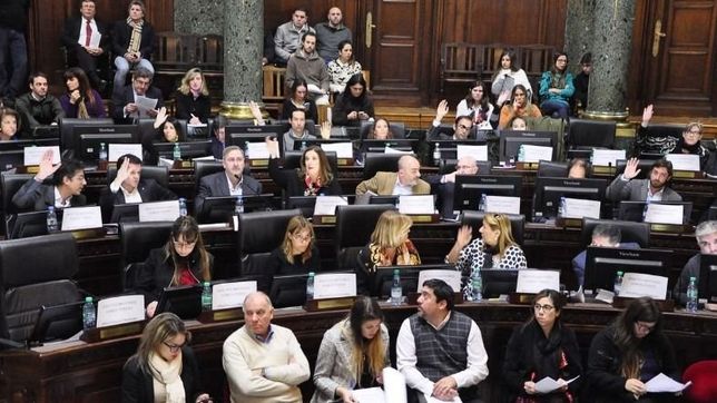 la legislatura se encamina a ampliarle el presupuesto a macri
