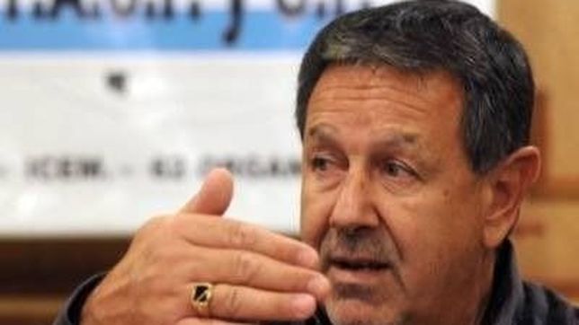 versiones cruzadas sobre la salida de roberti del bloque massista