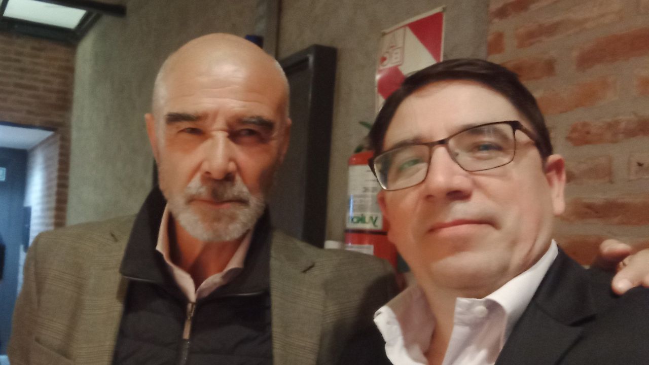 Alejandro Álvarez, subsecretario de Políticas Universitarias junto a Juan José Gomez Centurión