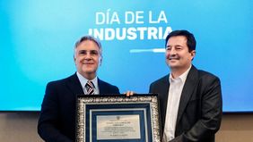 Martín Llaryora y José Maria Manuali, presidente de la Unión Industrial de Córdoba