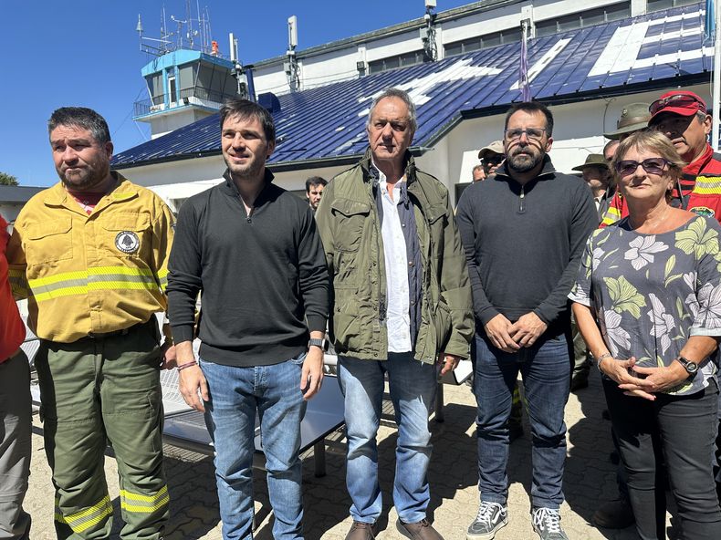 Daniel Scioli se reunió con Ignacio Torres mientras&nbsp;Javier Milei rompe relaciones con los gobernadores