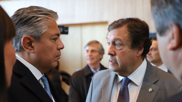 Rolando Figueroa y Alberto Weretilneck aguardan por el avance en el gasoducto cordillerano.